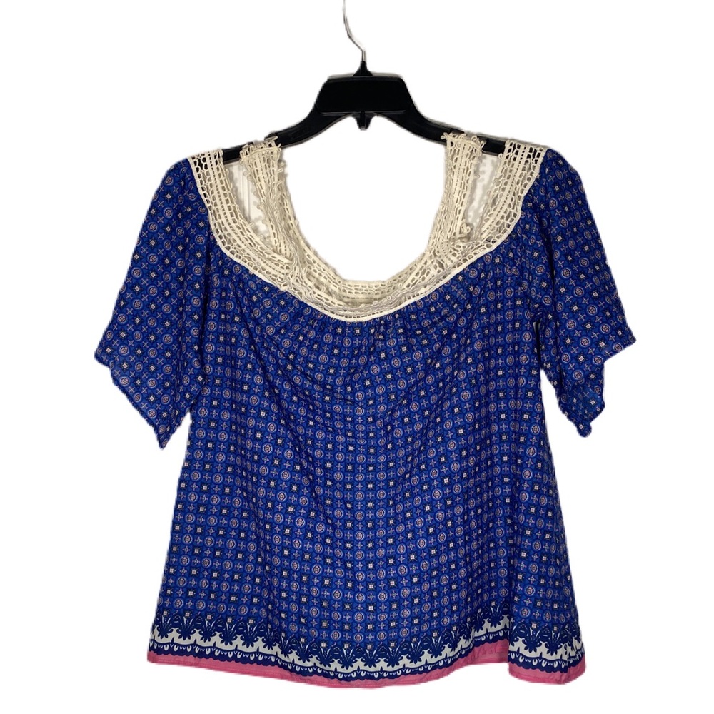 Kori America Size L Lace Cold Shoulder Top